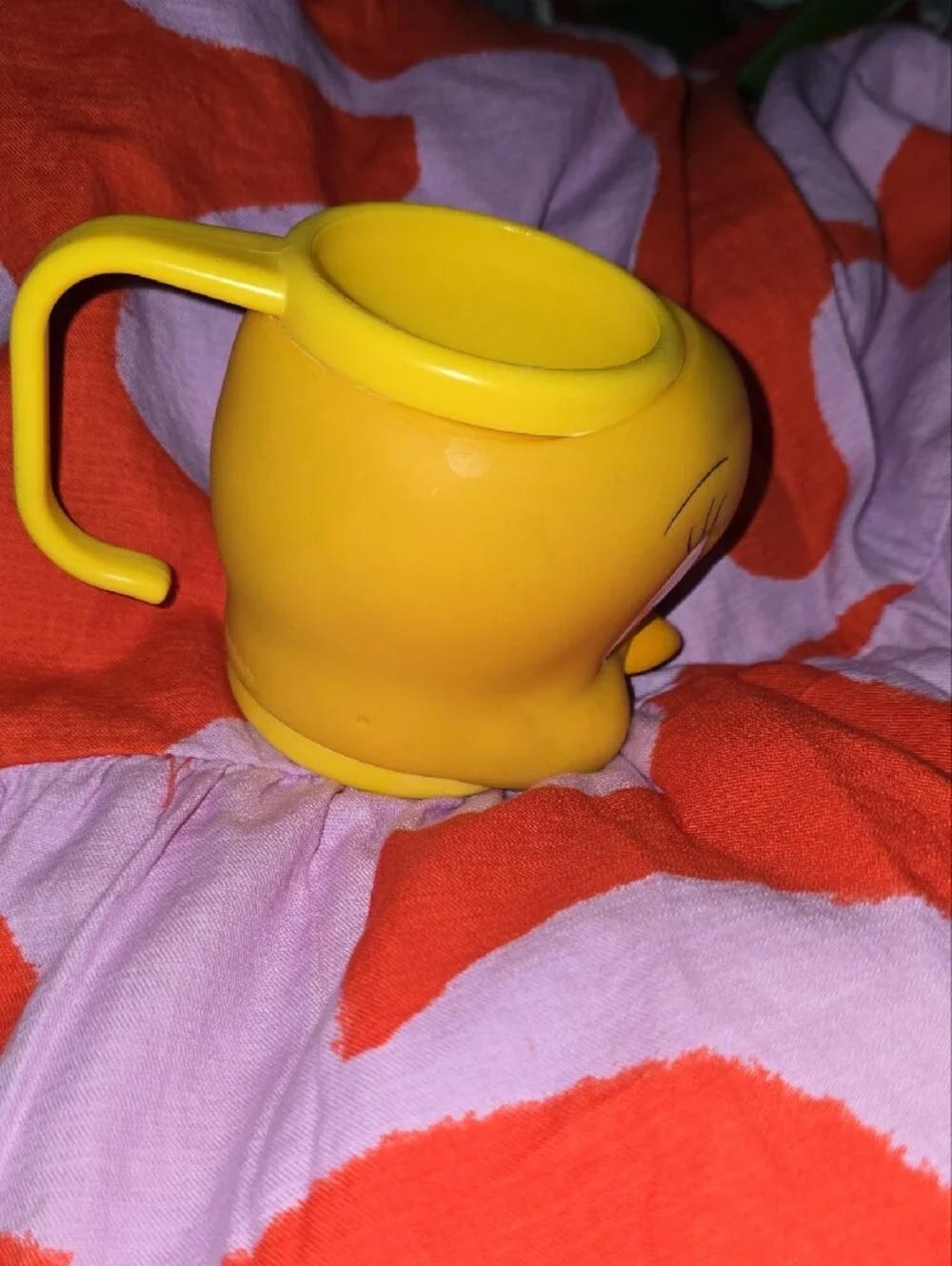 Tweety‎ Yellow Ceramic Mug – Classic Cartoon Bird Design